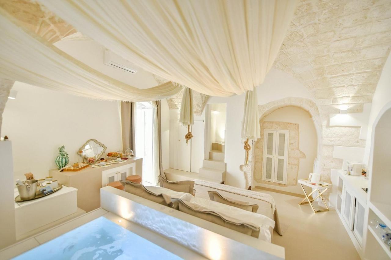Eurydice Suite With Infinity Jacuzzi Ostuni Zewnętrze zdjęcie