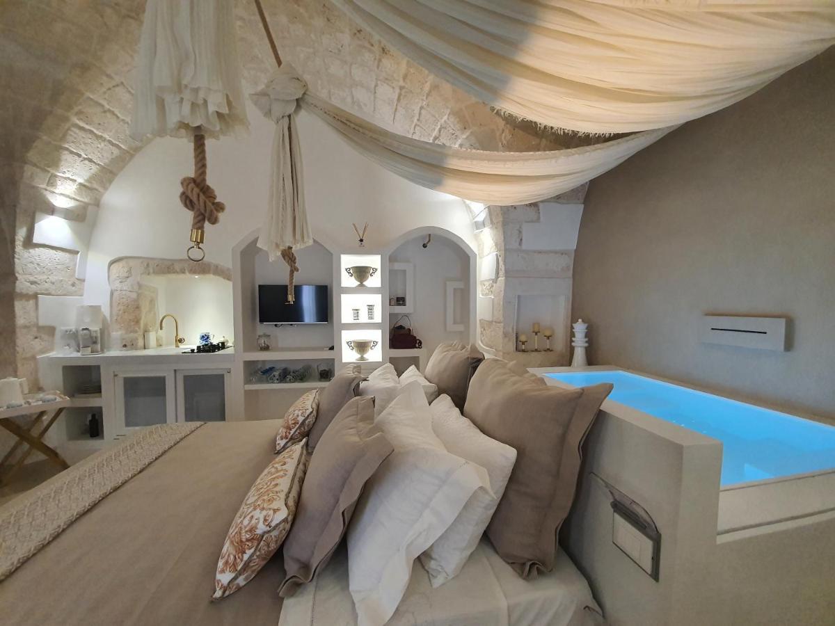 Eurydice Suite With Infinity Jacuzzi Ostuni Zewnętrze zdjęcie