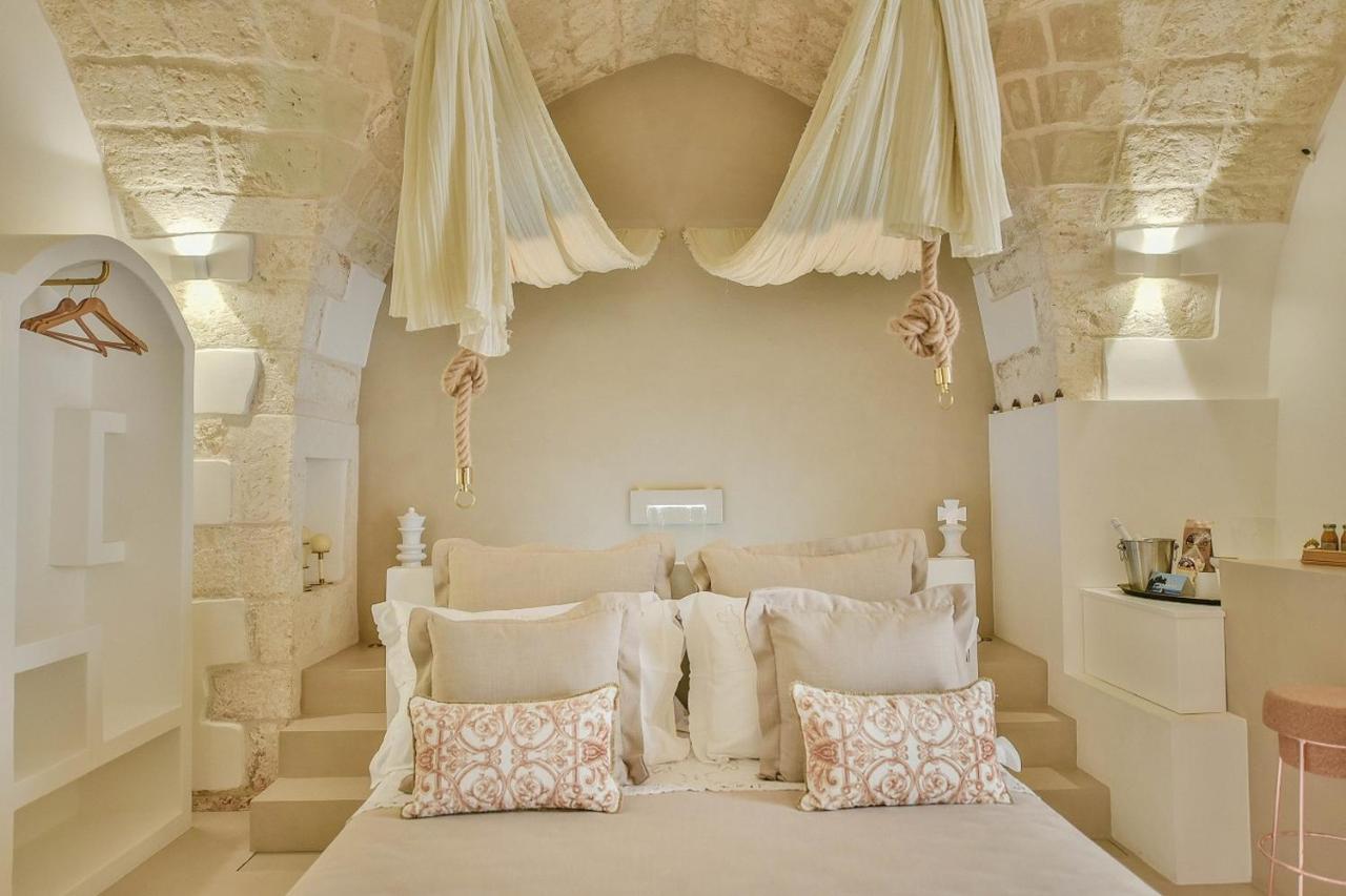 Eurydice Suite With Infinity Jacuzzi Ostuni Zewnętrze zdjęcie